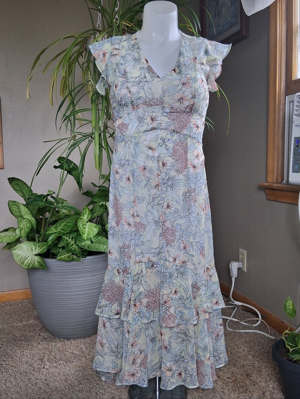 Tommy Hilfiger Flutter Sleeve Tiered Midi Dress 6 Chiffon Floral Fairy Wedding